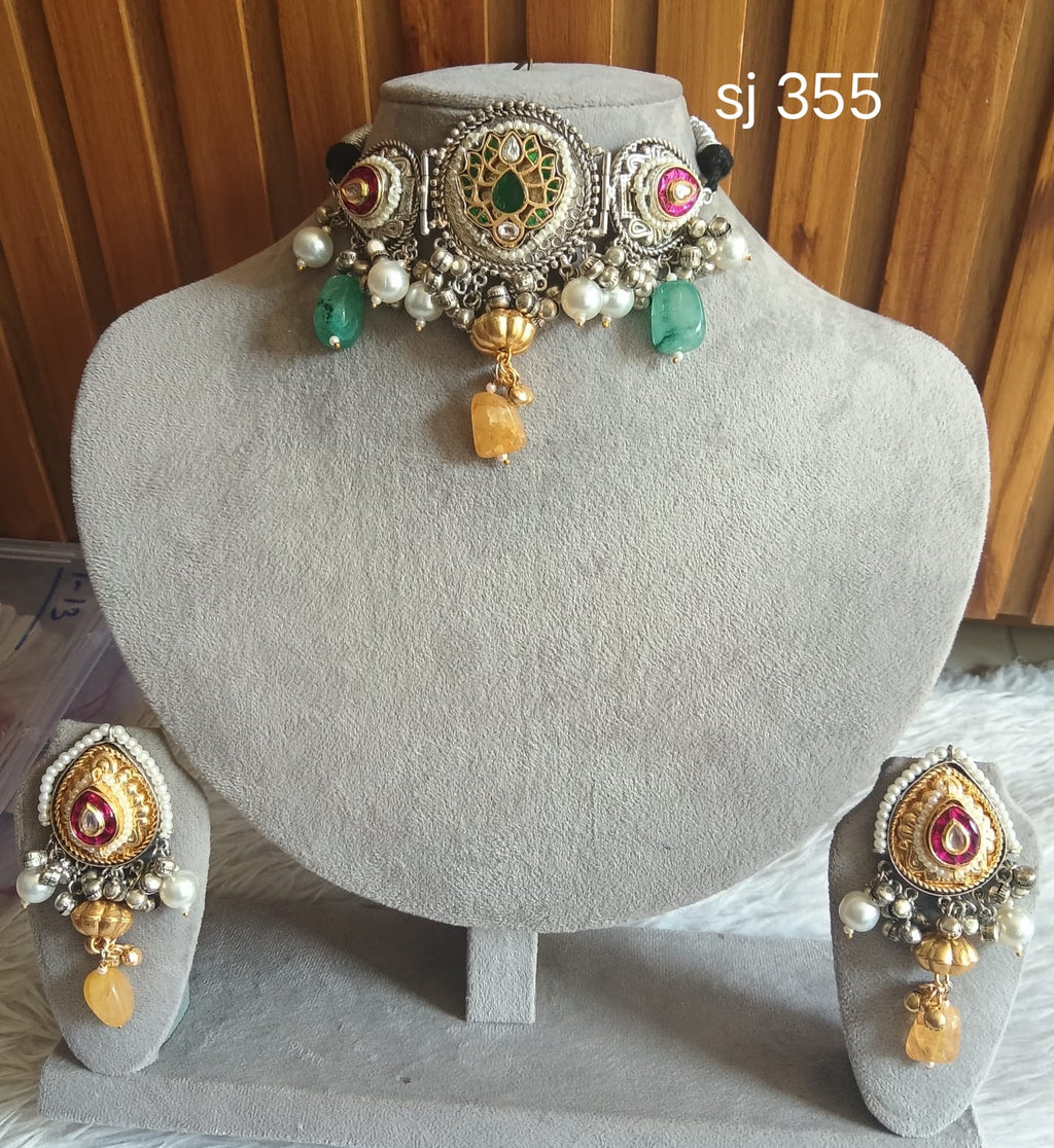 Fusion Green Bead Medallion Choker Set — original product photograph