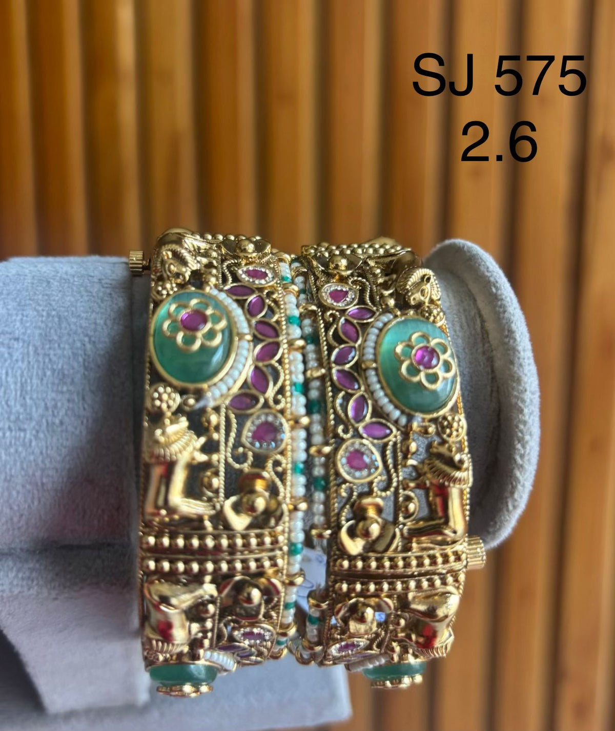Kundan Heritage Green Medallion Bangle Set — original client product photograph