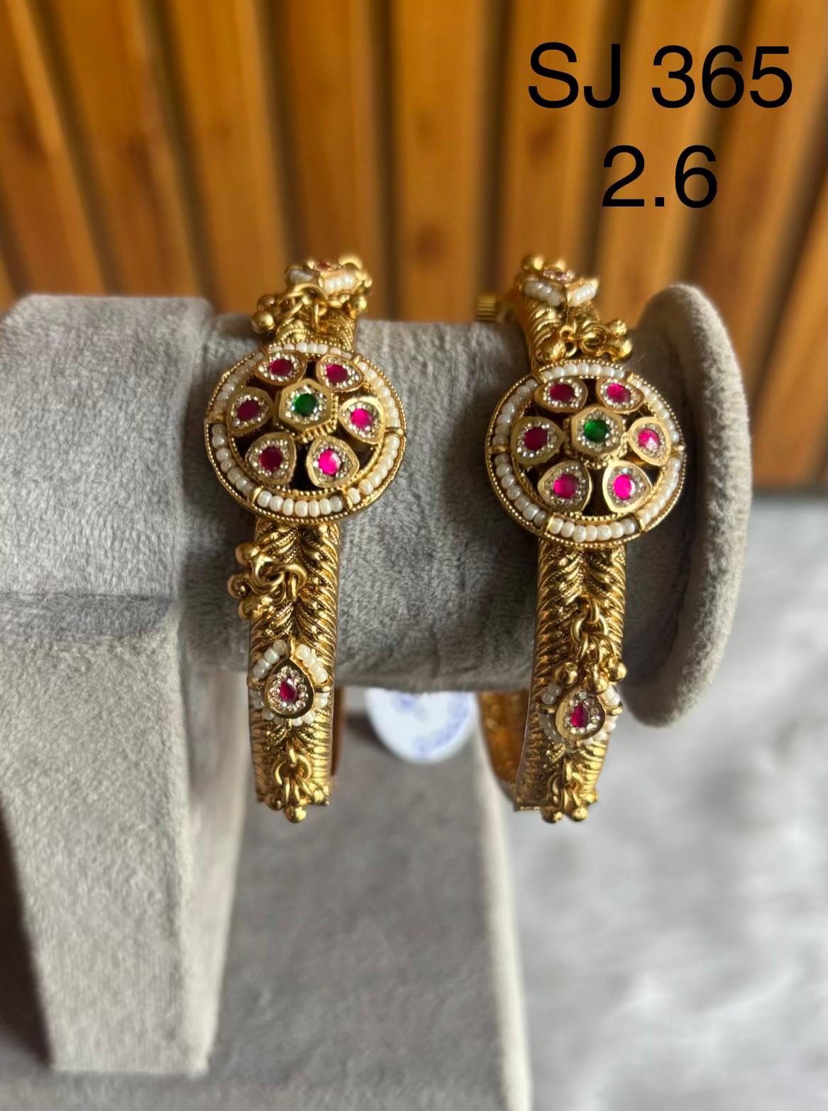 Antique bangle