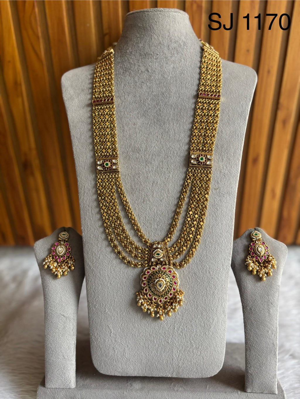 Heritage Layered Chain Pendant Set — original product photograph