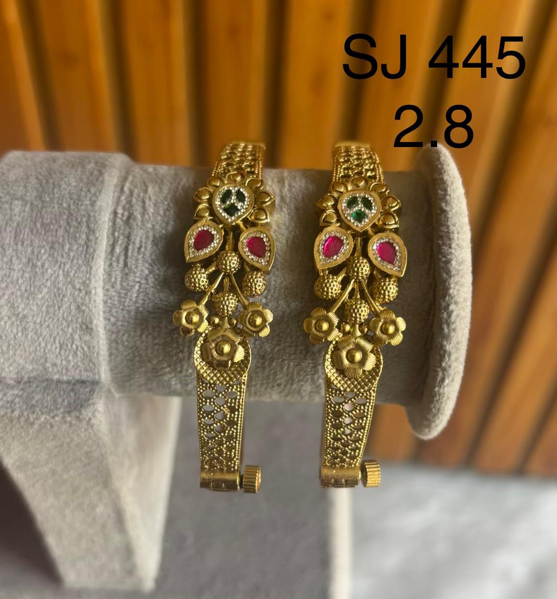 Antique bangle