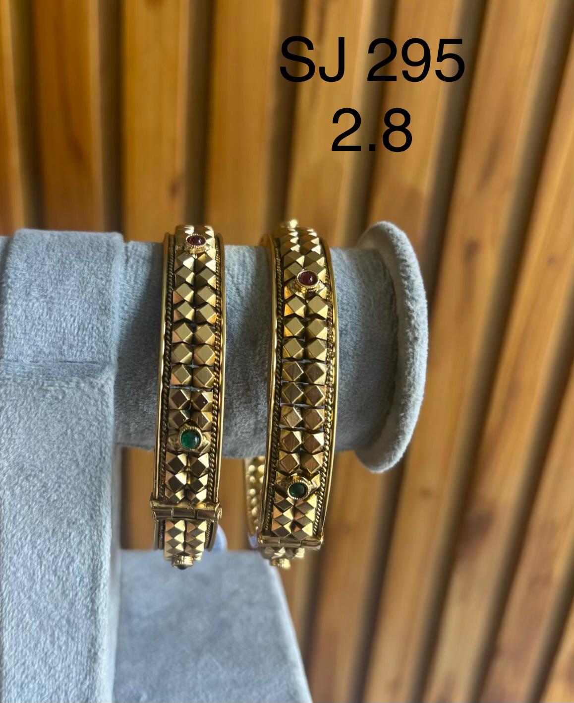 Antique bangle