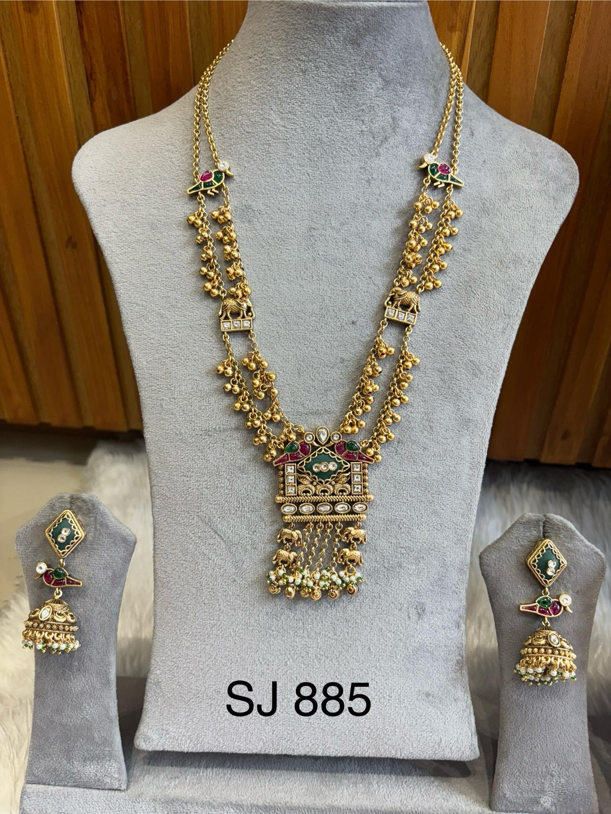 Heritage Rectangular Pendant Necklace Set — original product photograph